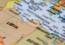 ليبيا: تداول اسم ناصر السنوسي في الكواليس الدبلوماسية.. هل يكون مفتاح المرحلة الانتقالية؟